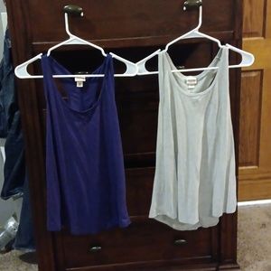 2 WOMEN'S TANK TOPS